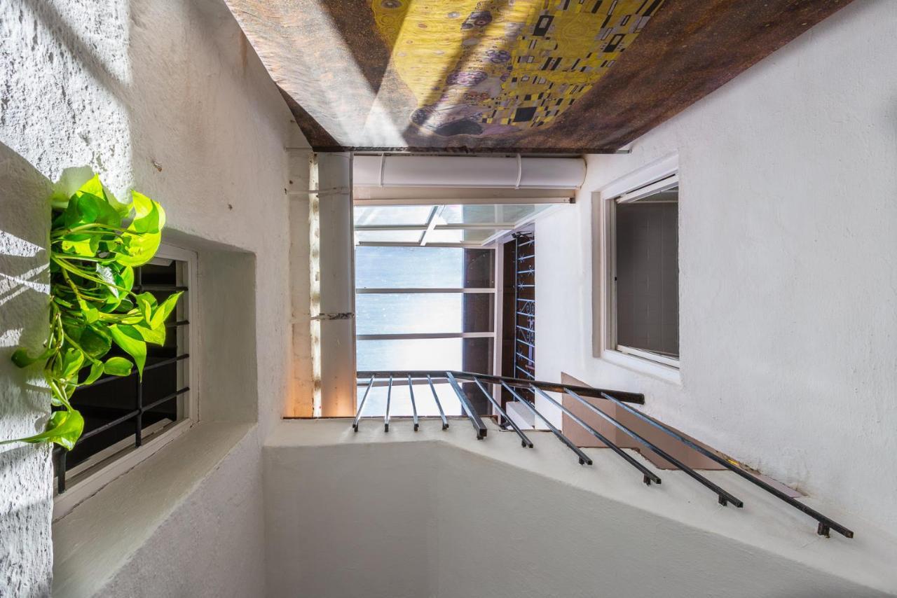 Casa Randonneur, Traditional Townhouse In Alora. Exterior photo